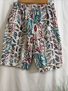 Vintage funky geometric elastic waist shorts